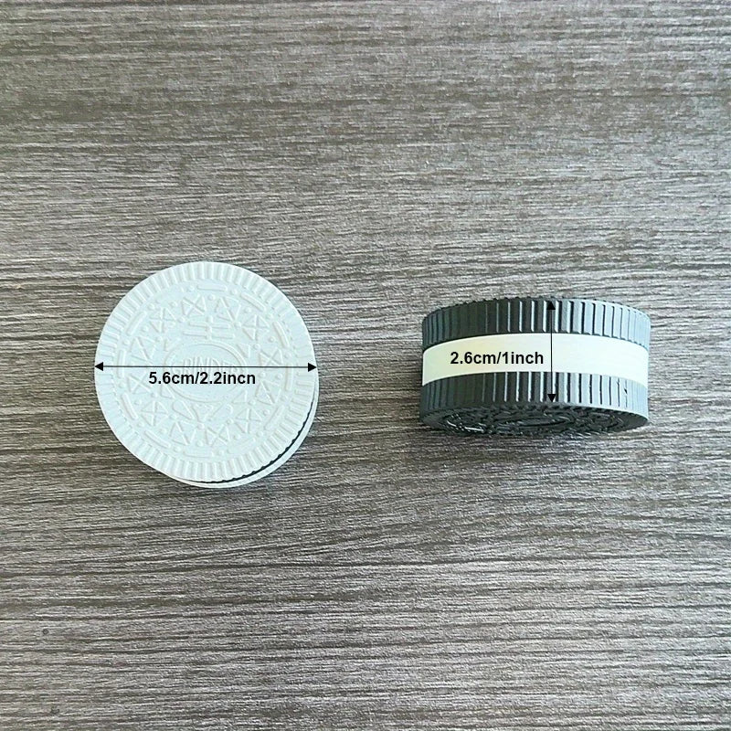 Cookie Shape Manual Spice Grinder – Portable 2.2-Inch Mill